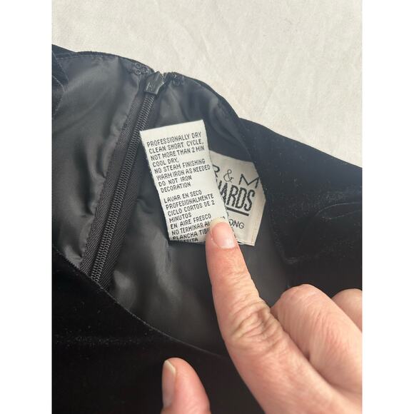 R&M Richards by Karen Wong Beaded Velvet Formal Dress Womens Size 14P Black NWT - Picture 7 of 10